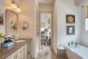 Sotol by Avantstay Direct River Access + Views