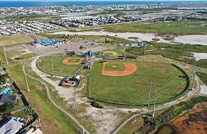 Jones N by the Beach by Avantstay Walk to Beach