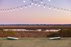 The Dunlin, Auberge Collection