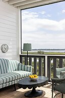 The Dunlin, Auberge Collection
