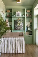 The Dunlin, Auberge Collection