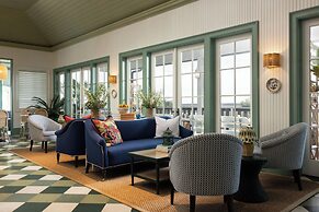 The Dunlin, Auberge Collection