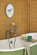 The Dunlin, Auberge Collection