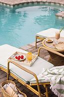 The Dunlin, Auberge Collection