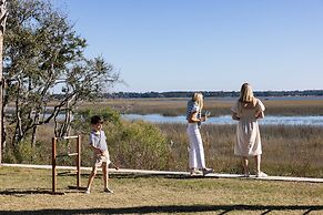 The Dunlin, Auberge Collection