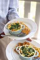 The Dunlin, Auberge Collection