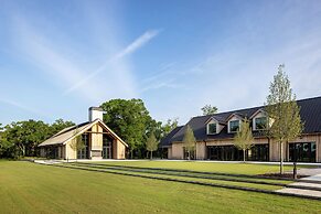The Dunlin, Auberge Collection