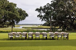The Dunlin, Auberge Collection