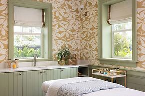 The Dunlin, Auberge Collection