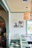 The Dunlin, Auberge Collection