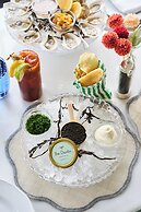 The Dunlin, Auberge Collection