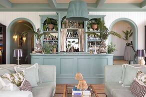 The Dunlin, Auberge Collection