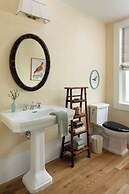 The Dunlin, Auberge Collection