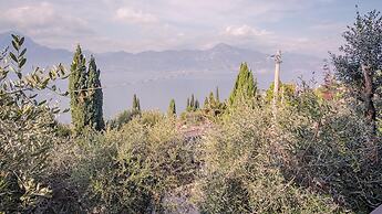 Villa Mirella - Italian Homing