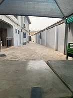 Lorrybee plaza Hotel