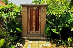 Tutik Private House by Supala