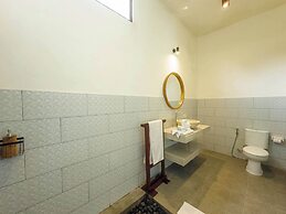 Tutik Private House by Supala