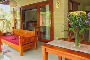 Tutik Private House by Supala