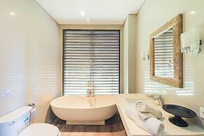 Kakul Villa F by Supala