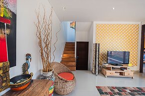 Kakul Villa F by Supala