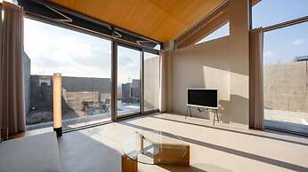 Hohe Gyeongju Pool Villa