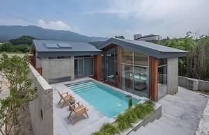 Hohe Gyeongju Pool Villa