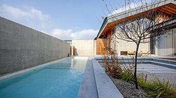 Hohe Gyeongju Pool Villa