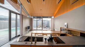 Hohe Gyeongju Pool Villa