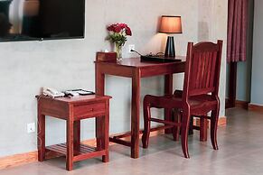 Sokchea Kampot Hotel