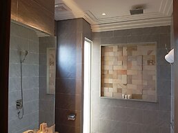 Sokchea Kampot Hotel