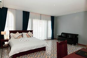 Sokchea Kampot Hotel