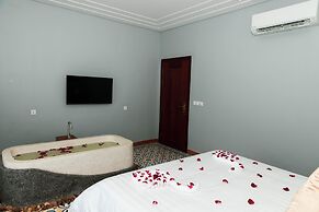 Sokchea Kampot Hotel