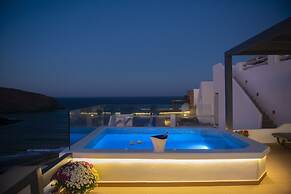 Myrsini's Luxury Suites