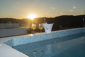 Myrsini's Luxury Suites