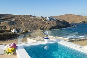 Myrsini's Luxury Suites