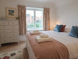 9 Church Farm Rise