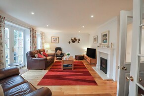 9 Church Farm Rise