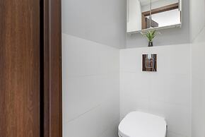 Apartment With Three Bedrooms by Renters