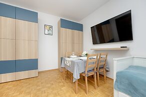 Apartment With Three Bedrooms by Renters