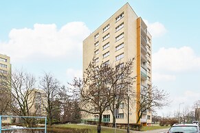 Apartment With Three Bedrooms by Renters