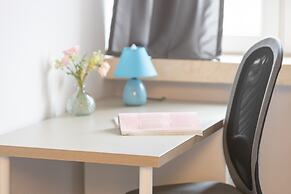 Apartment With Three Bedrooms by Renters