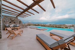 Naxos Privilege Villas