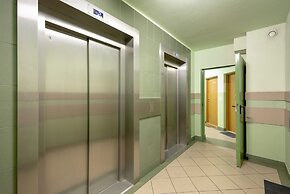 Bukowińska Apartment Warsaw by Renters