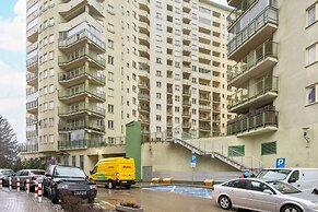 Bukowińska Apartment Warsaw by Renters