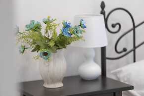 Bukowińska Apartment Warsaw by Renters