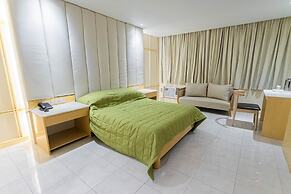 Etsu Hotel