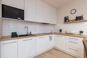 Spadochroniarzy 8b/13 by Renters