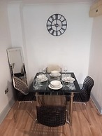 Balcony one Bedroom Broad Street ap