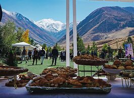 Mountain View Hot Spring Resort