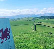 Brecon Beacons Luxury 7-bed House With Hottub